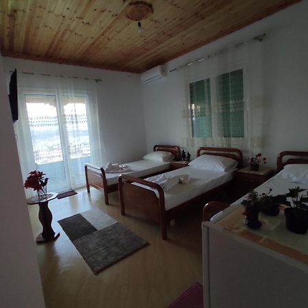 Dino Guest House Gjirokastra Kültér fotó