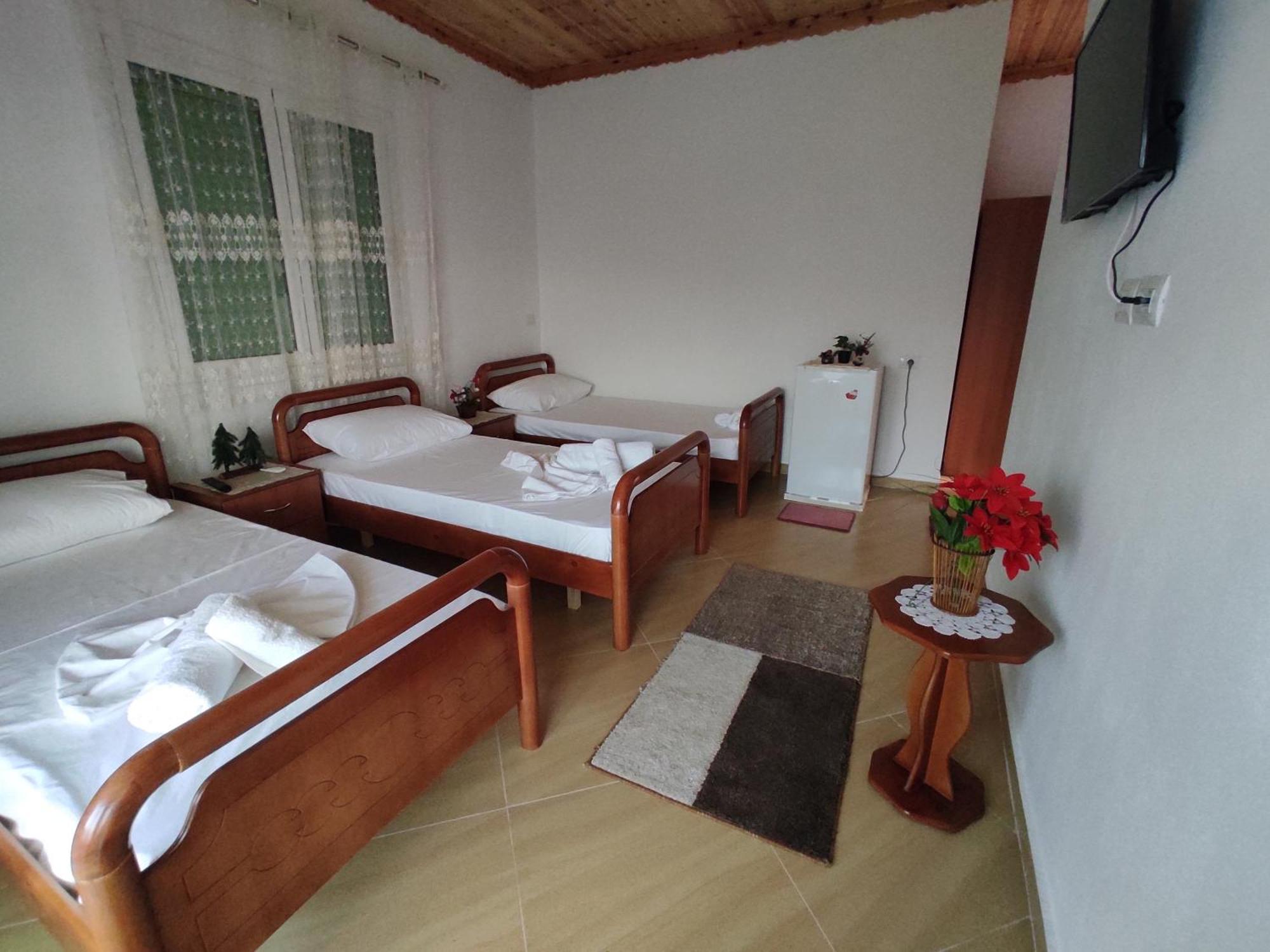 Dino Guest House Gjirokastra Kültér fotó